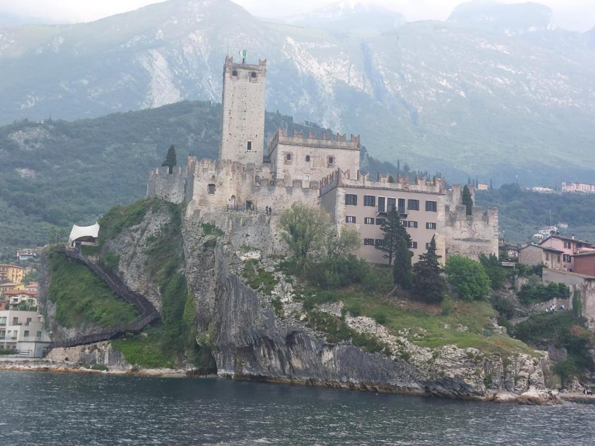 Natali Appartamens Malcesine Luaran gambar